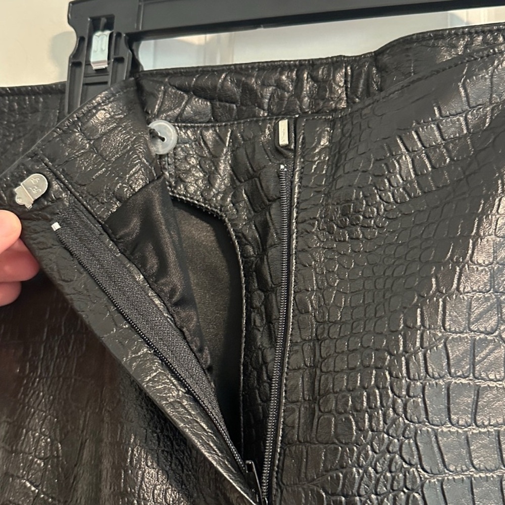 NWOT Victoire Paris Leather Snakeskin Pants size 10 - Picture 6 of 12